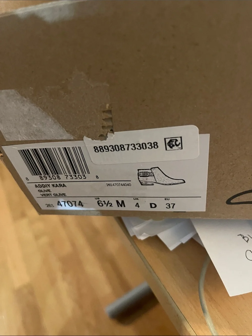 Clarks addiy kara olive leather bootie boots new in box 6.5 m